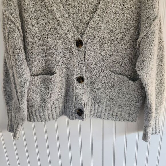 WILLIAM RAST Gray Wool Blend V-Neck Button Front Cardigan size Small - Picture 4 of 7